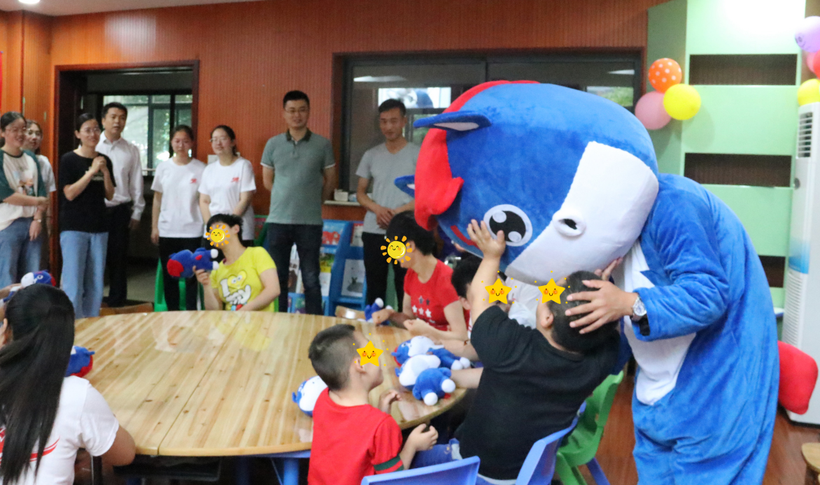 長順聚力 · 攜愛童行——牽手·陪伴福利院兒童（長華化學(xué)黨支部篇）