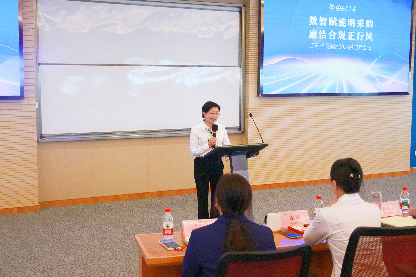 26064792.png IMG_2733_副本.png